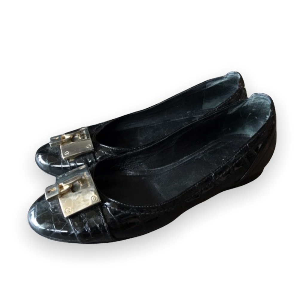 Russell & Bromley Flats Alligator Print Patent Leather w/ Silver Lock Sz 37
